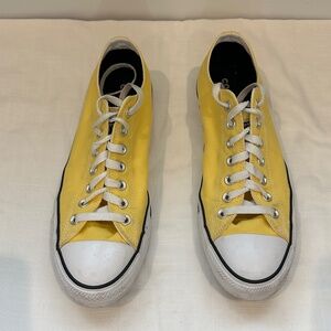 Converse Chuck Taylor All Star Low Top Shoes - Size M10/W12